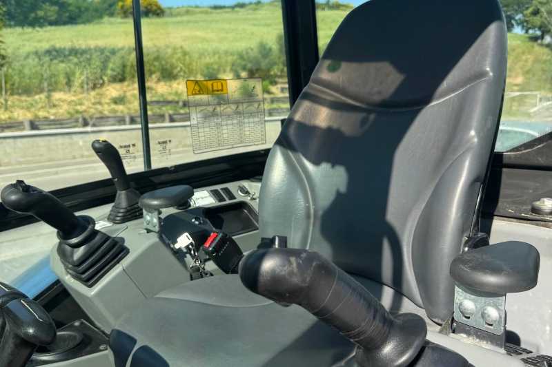 OmecoHub - Immagine BOBCAT E34